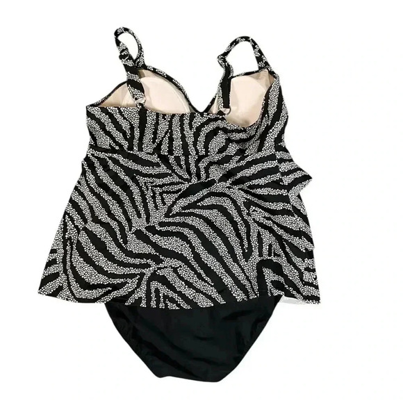 Croft & Barrow Swim Suit One Piece Size 14 Black and White Adjustable Straps - Picture 4 of 9